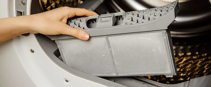 Signs Of A Clogged Dryer Lint Trap in El Cajon, California